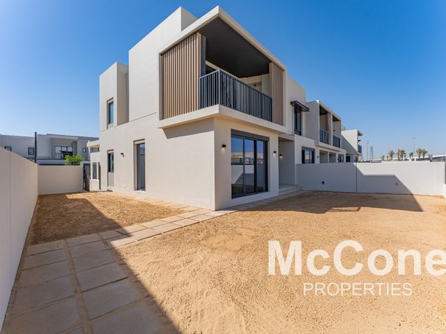 Single Row | Type 4A1 | Landscaped | Maids Room