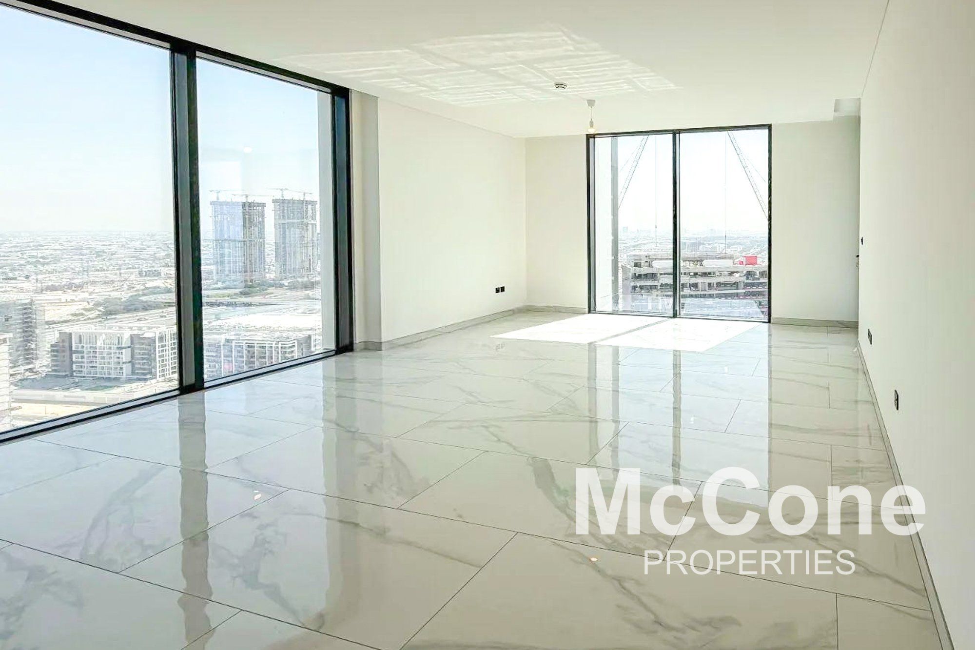Vacant | Cheque Flexible | Lagoon & Burj View