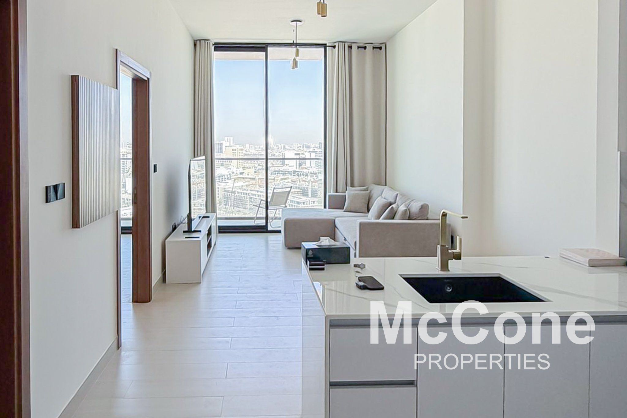 Vibrant | Prime Location | Modern