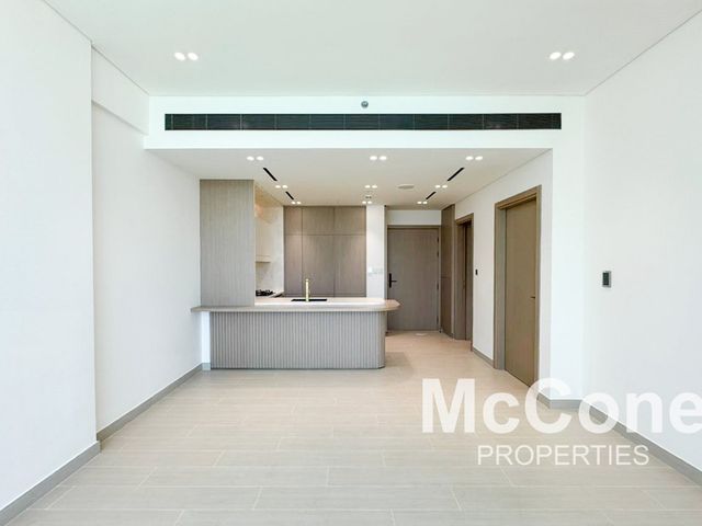 Vacant | Pool View | Resort Amenities