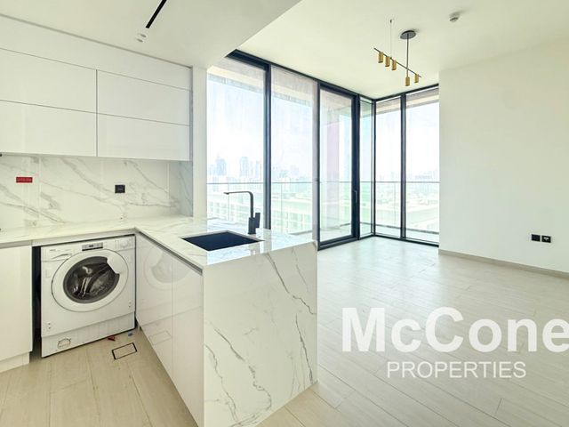 Modern Finishes | Premium Amenities | Vacant