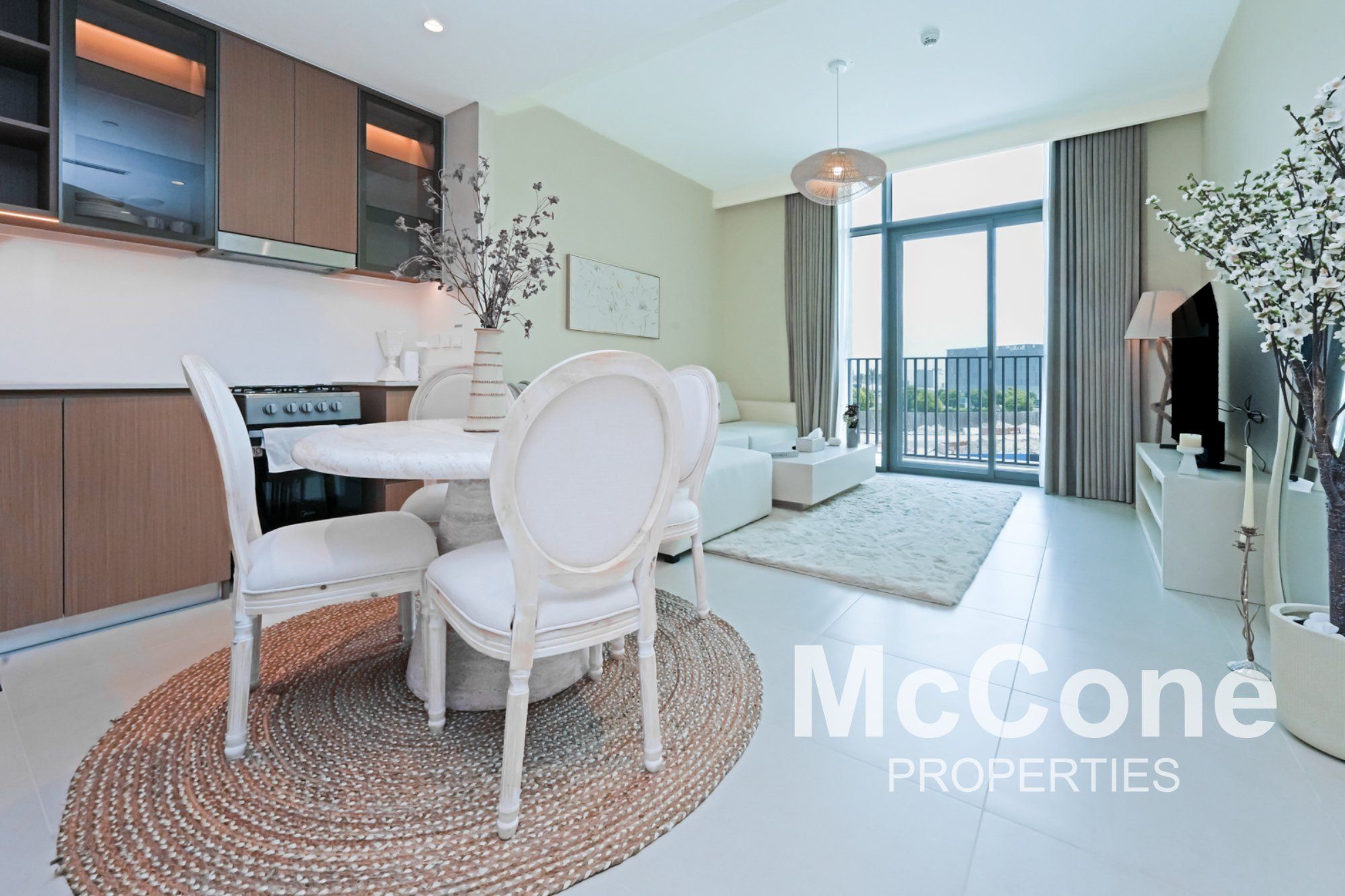 Low Floor | Vacant | Fully Furnished