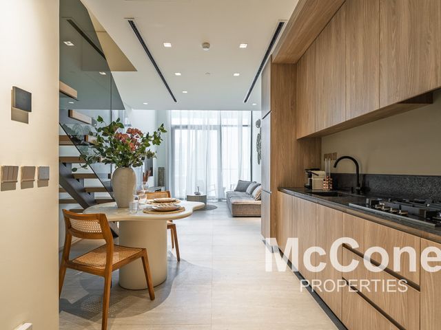 Fully Furnished Duplex | Pool View | 1 Bedroom