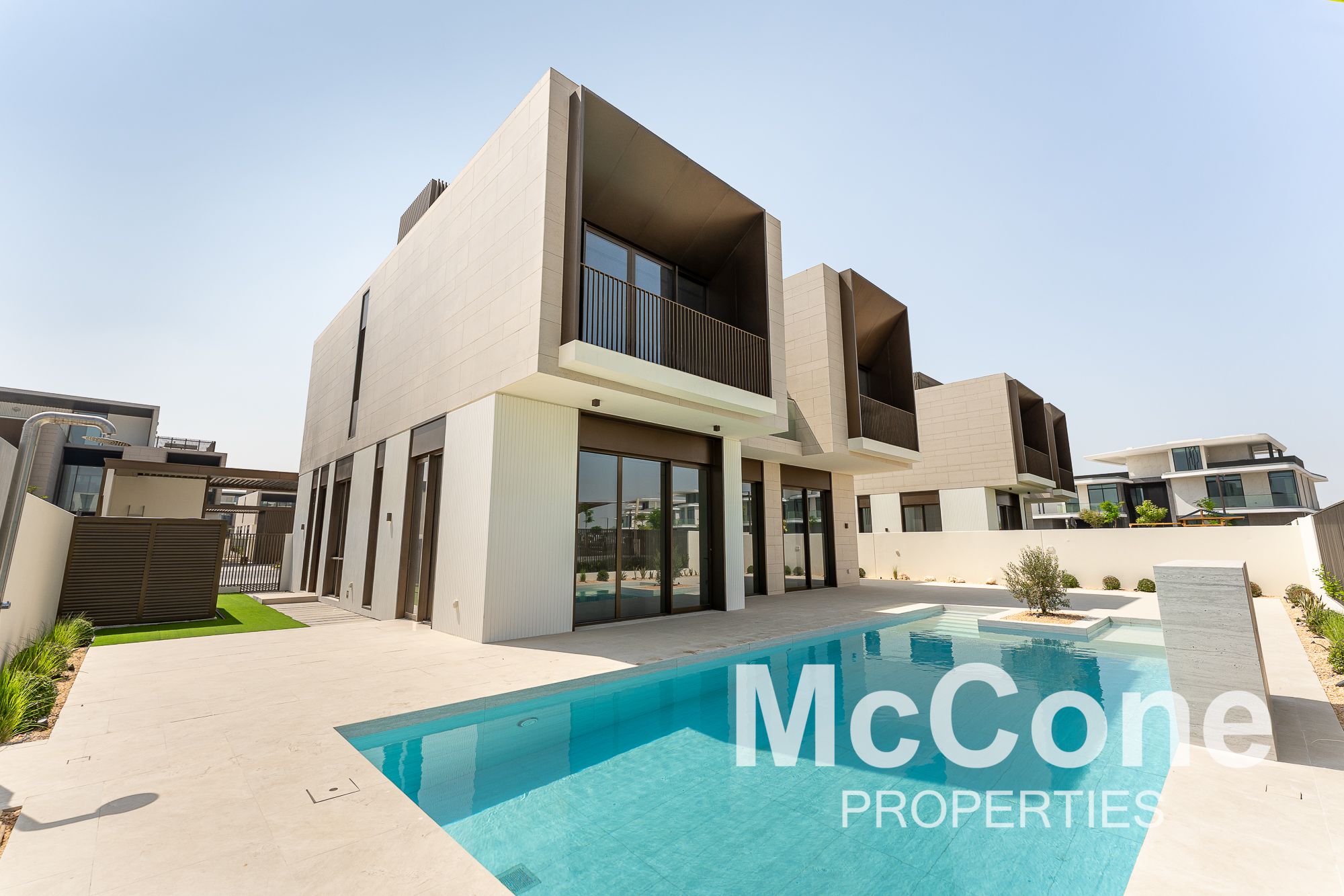 Private Pool | Park View | Brand New