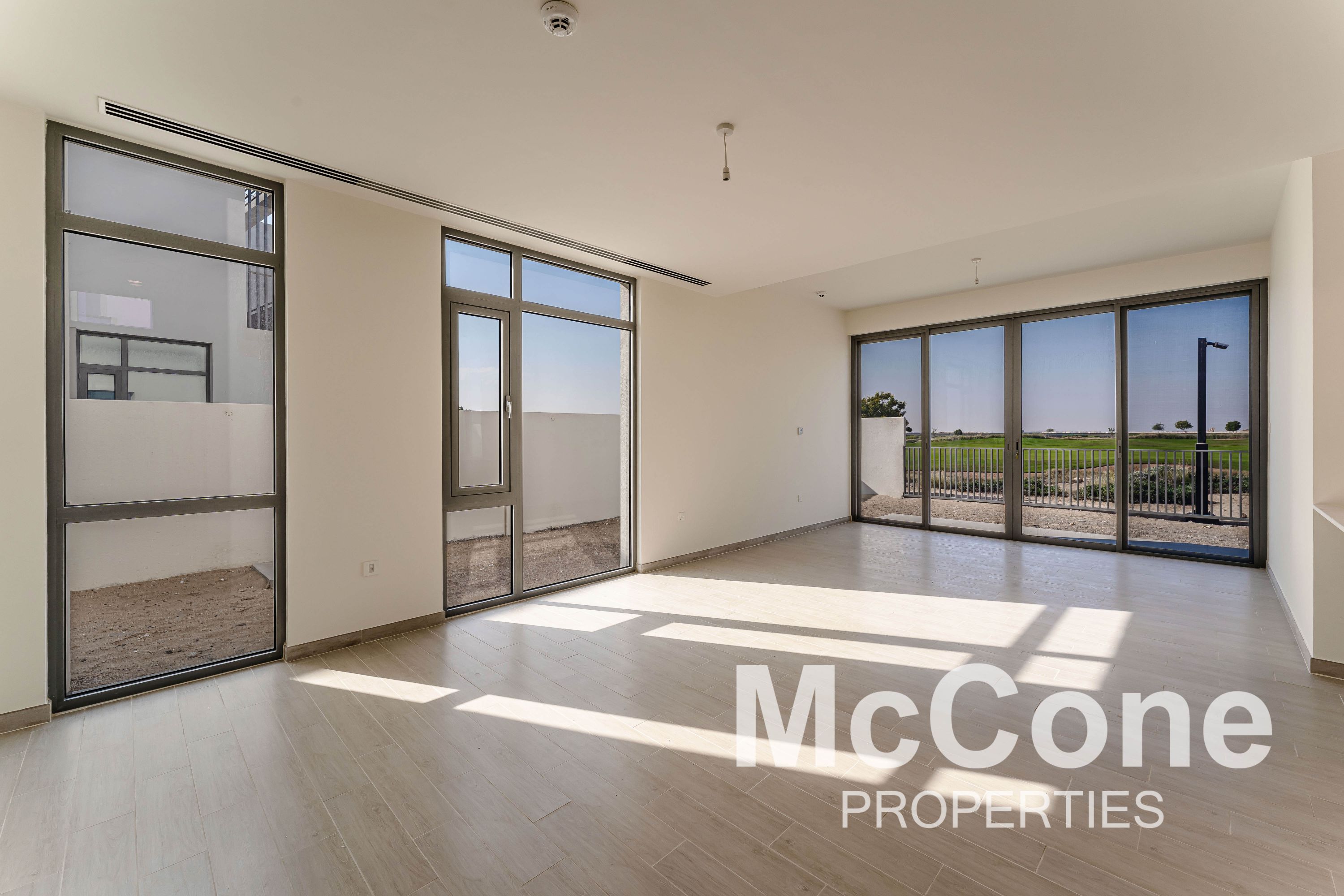 Family Size + Maids |  Vacant | Golf Course View