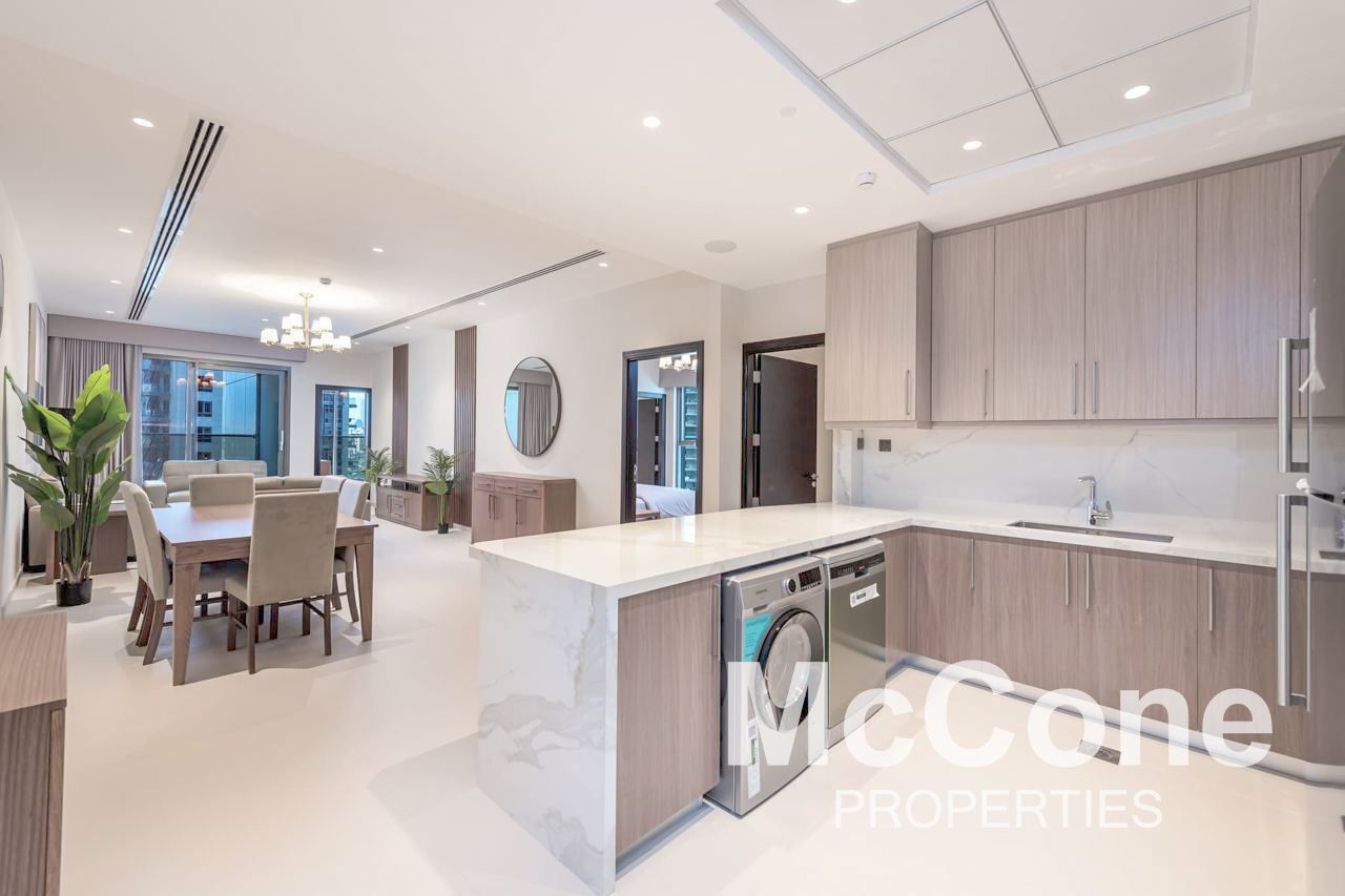 12 Cheques | Large Layout | Furnished