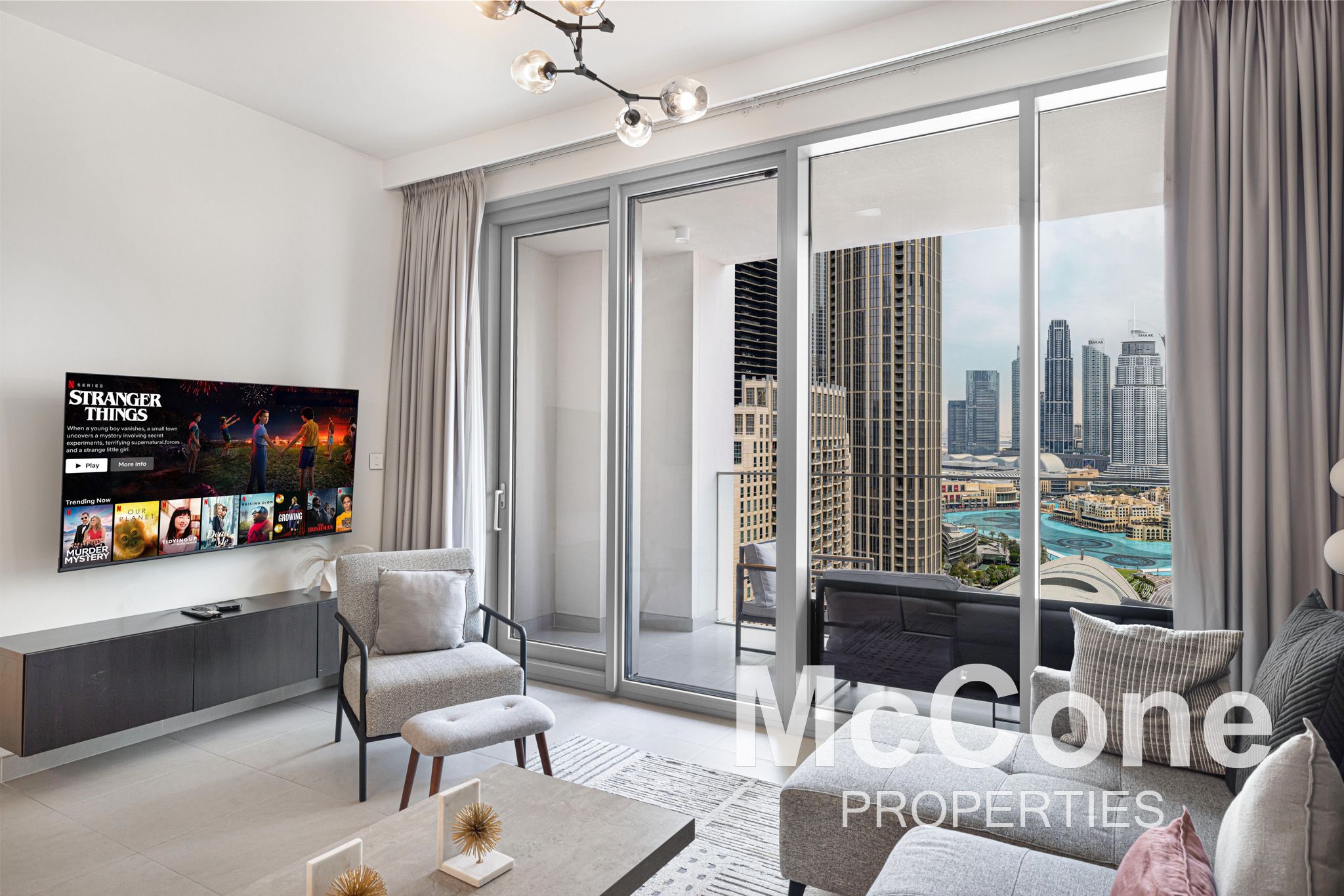 Luxury | Downtown Views | Multiple Cheques