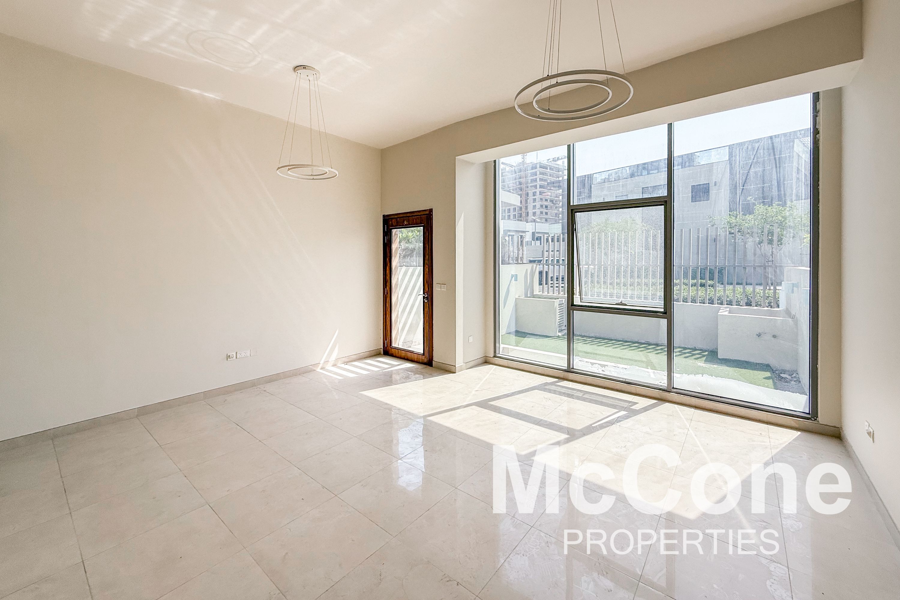 Vacant | Private Garden | Multiple Options