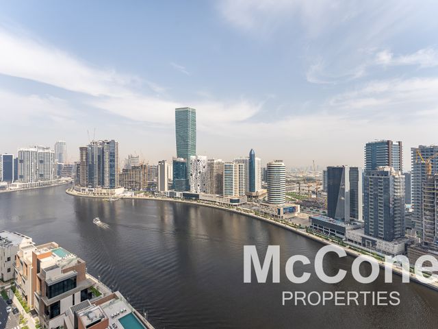 Branded | Best Price | Full Canal View