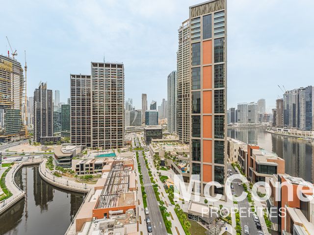 Area Expert | Ultra-Luxury Living | Canal View