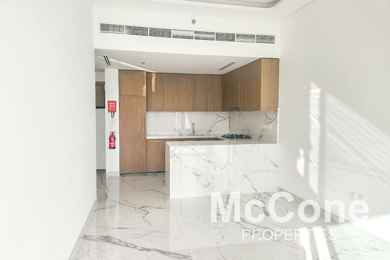 Community View | Modern | Genuine Listing