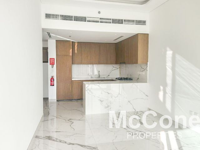 Community View | Modern | Genuine Listing