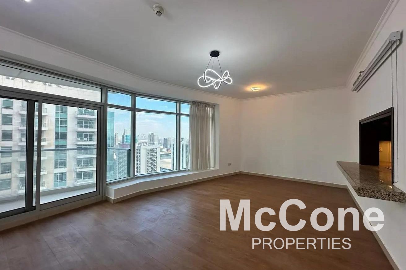 Burj Khalifa View | Genuine Listing | Wood Floors