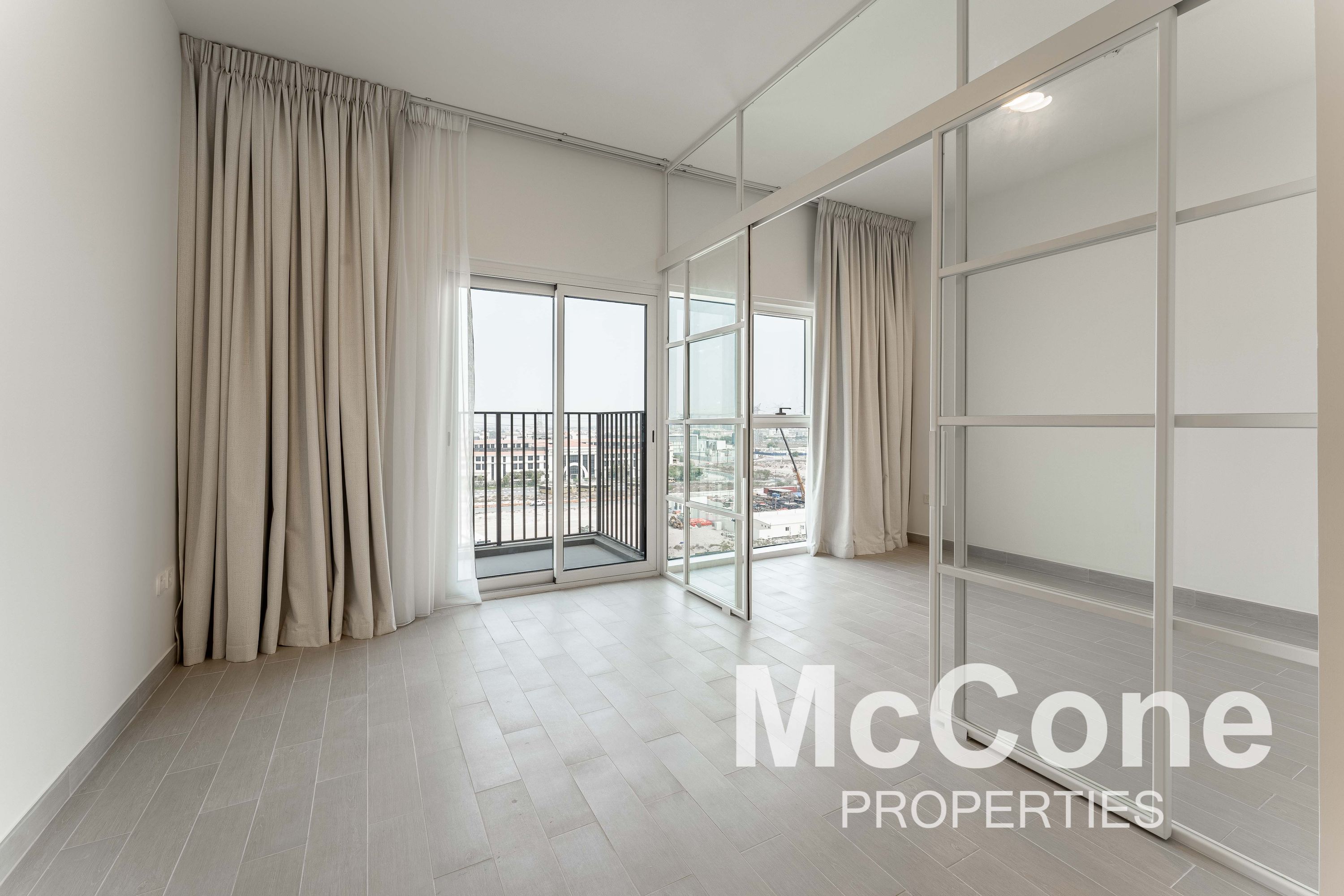 Vacant Now | Mid Floor | Boulevard View