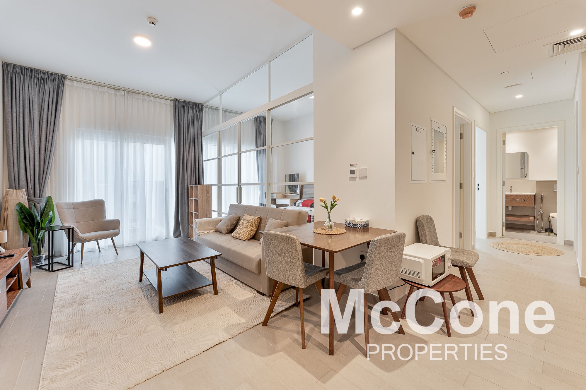 Great Amenities | Multiple Cheques | Furnished