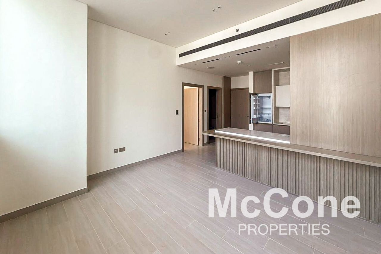 Luxury | Private Pool | Brand New | Vacant