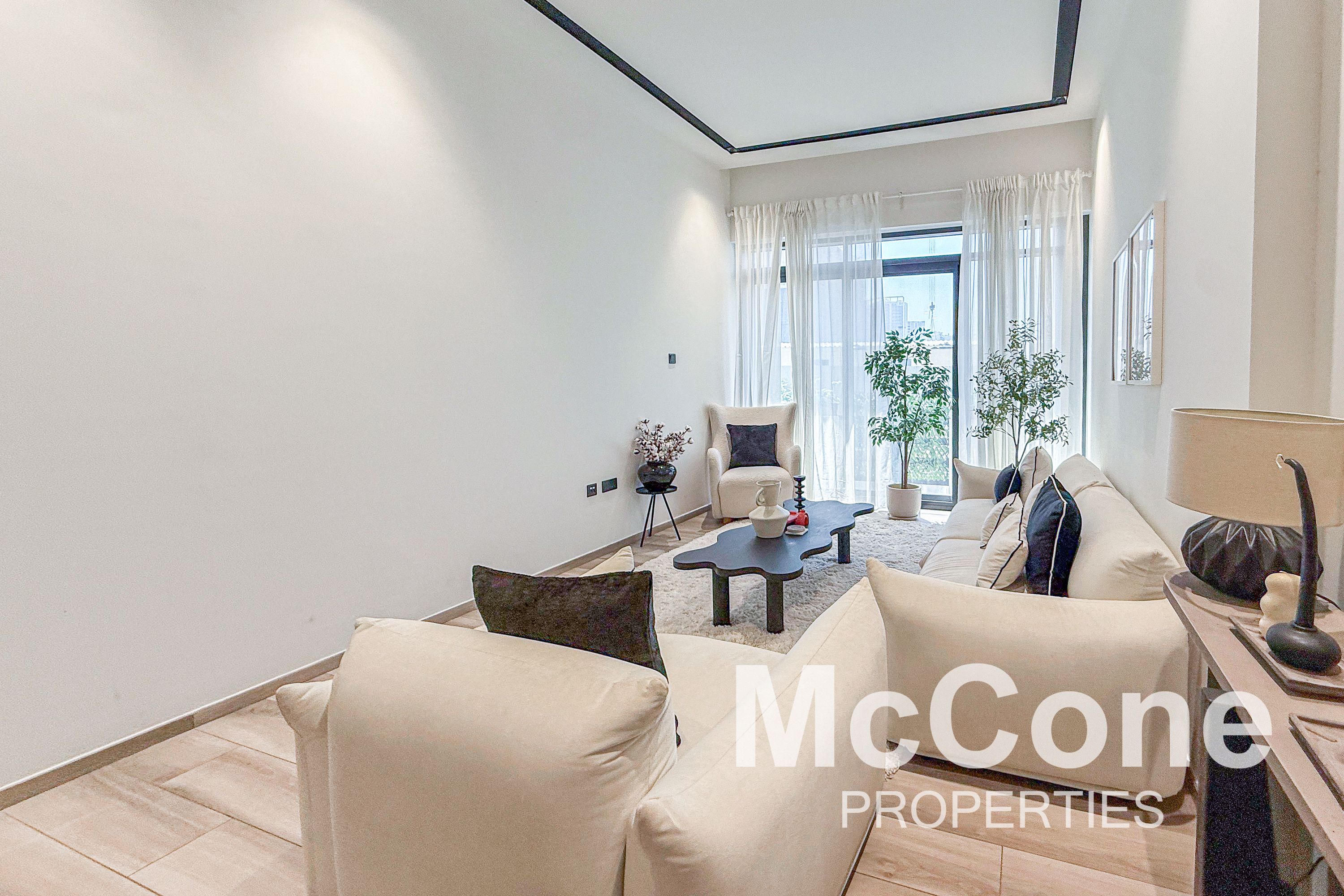 Spacious | Rooftop | One bed + Study