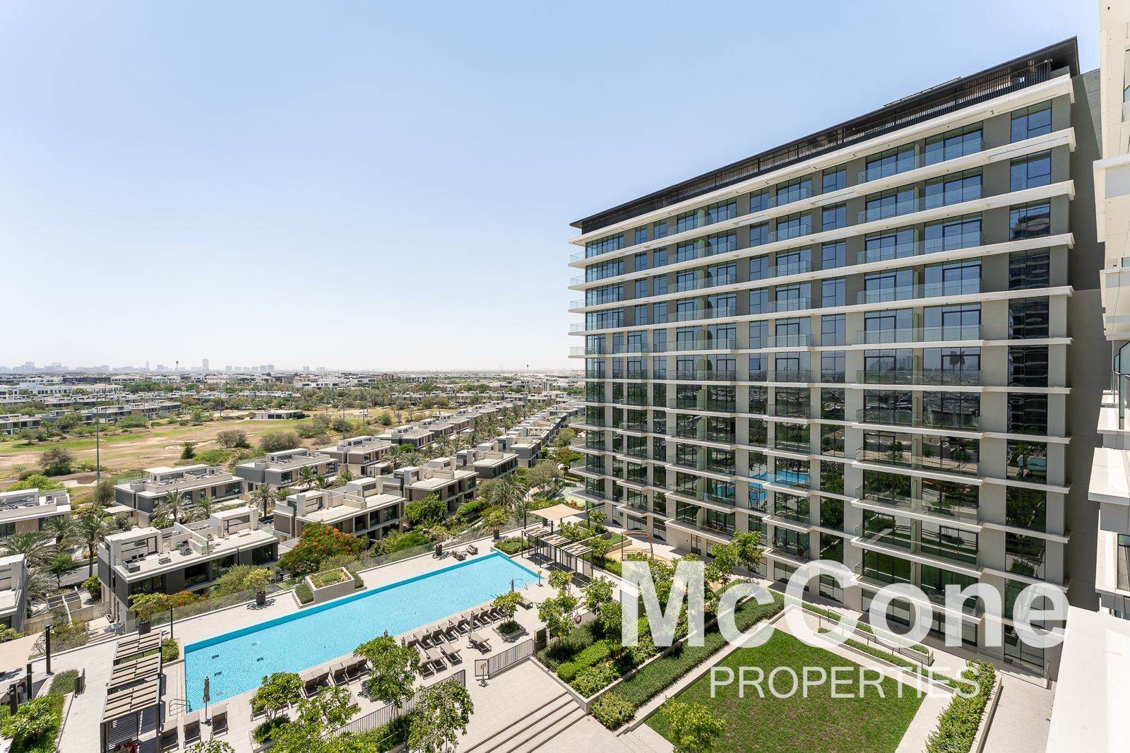 Pool & Golf View | Multiple Cheques | 2 Weeks Free