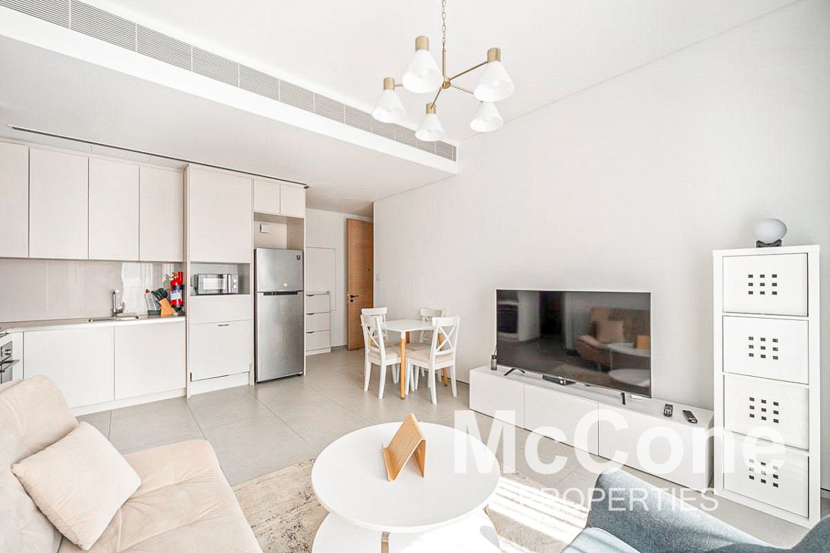 Marina View | Luxury Living | Furnished