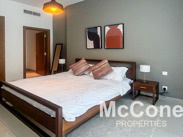 REDUCED | Plus Study & Large Terrace | Heart of DT