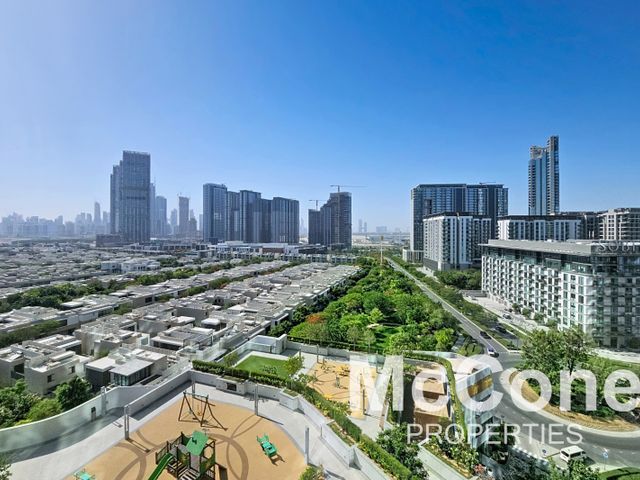 Lagoon View | Modern | Large Layout