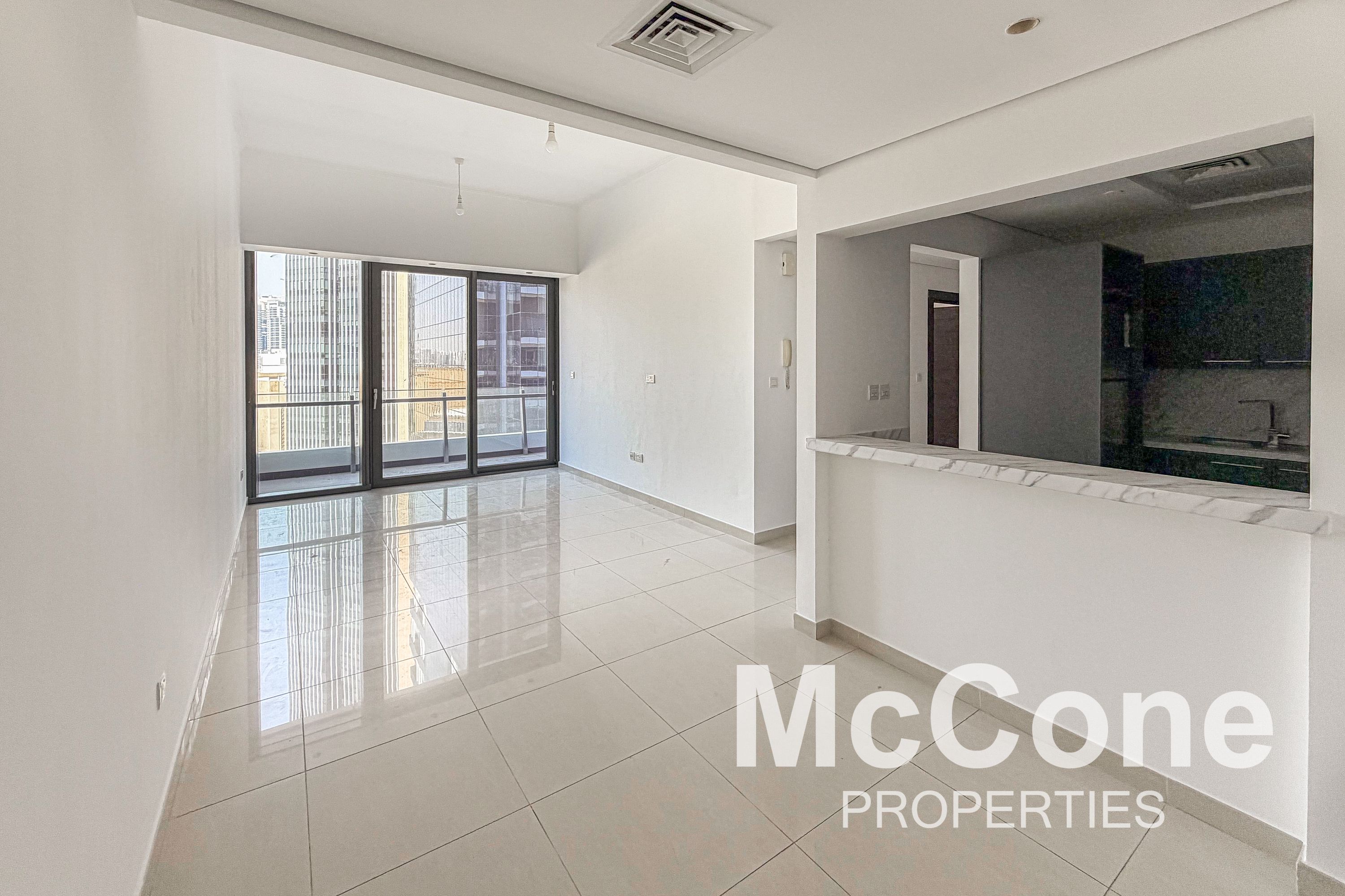 Marina View | Upgraded Kitchen | Spacious