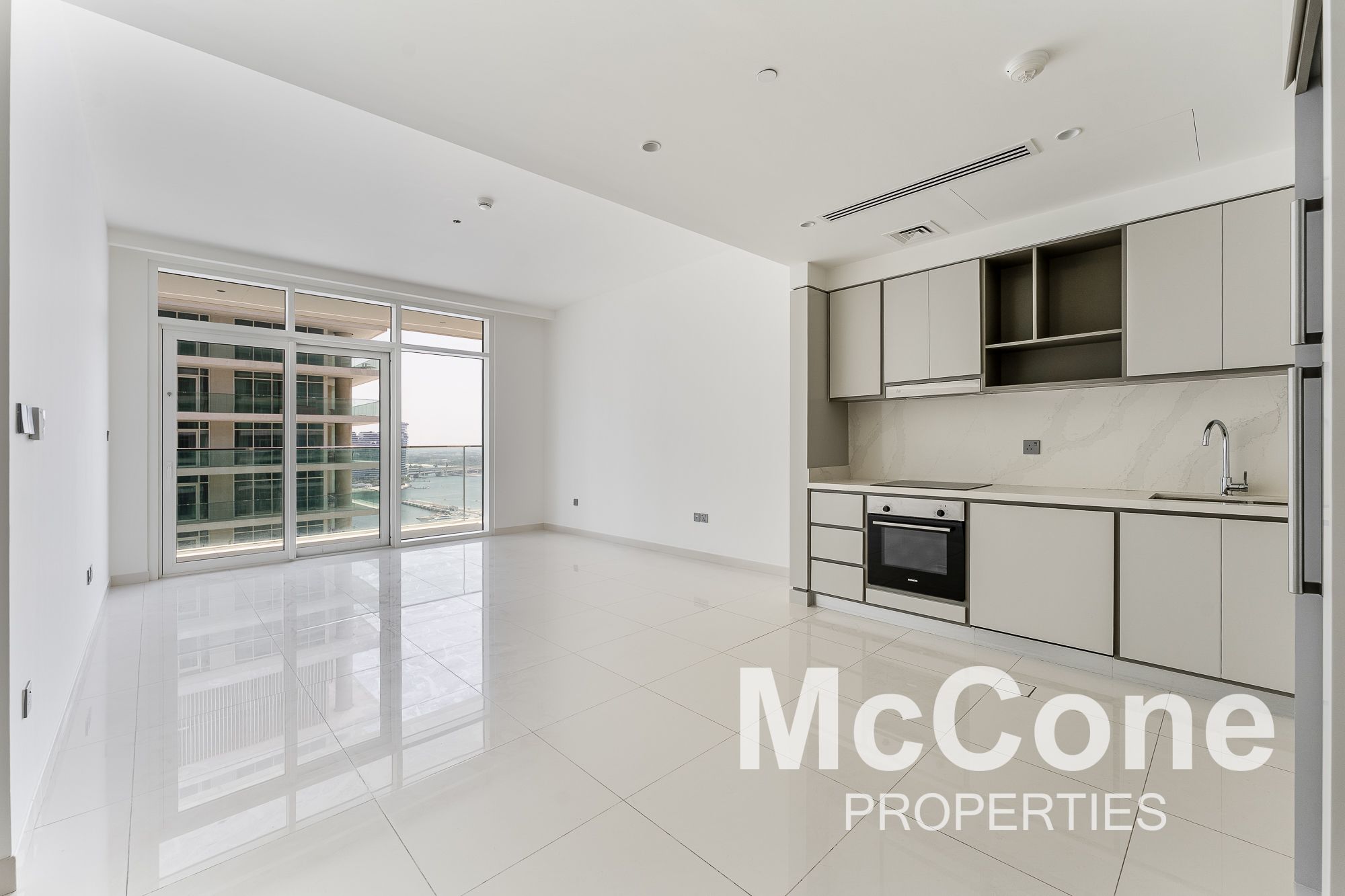 Corner Unit | Spacious | Marina View
