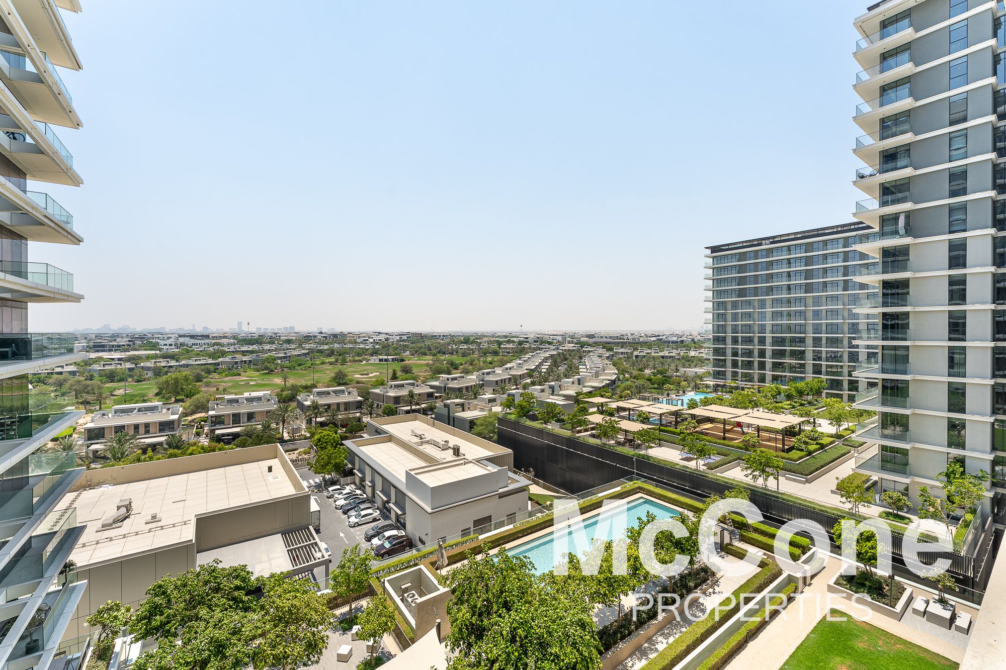 Golf View | Kitchen Appliances | 2 Parking Spots