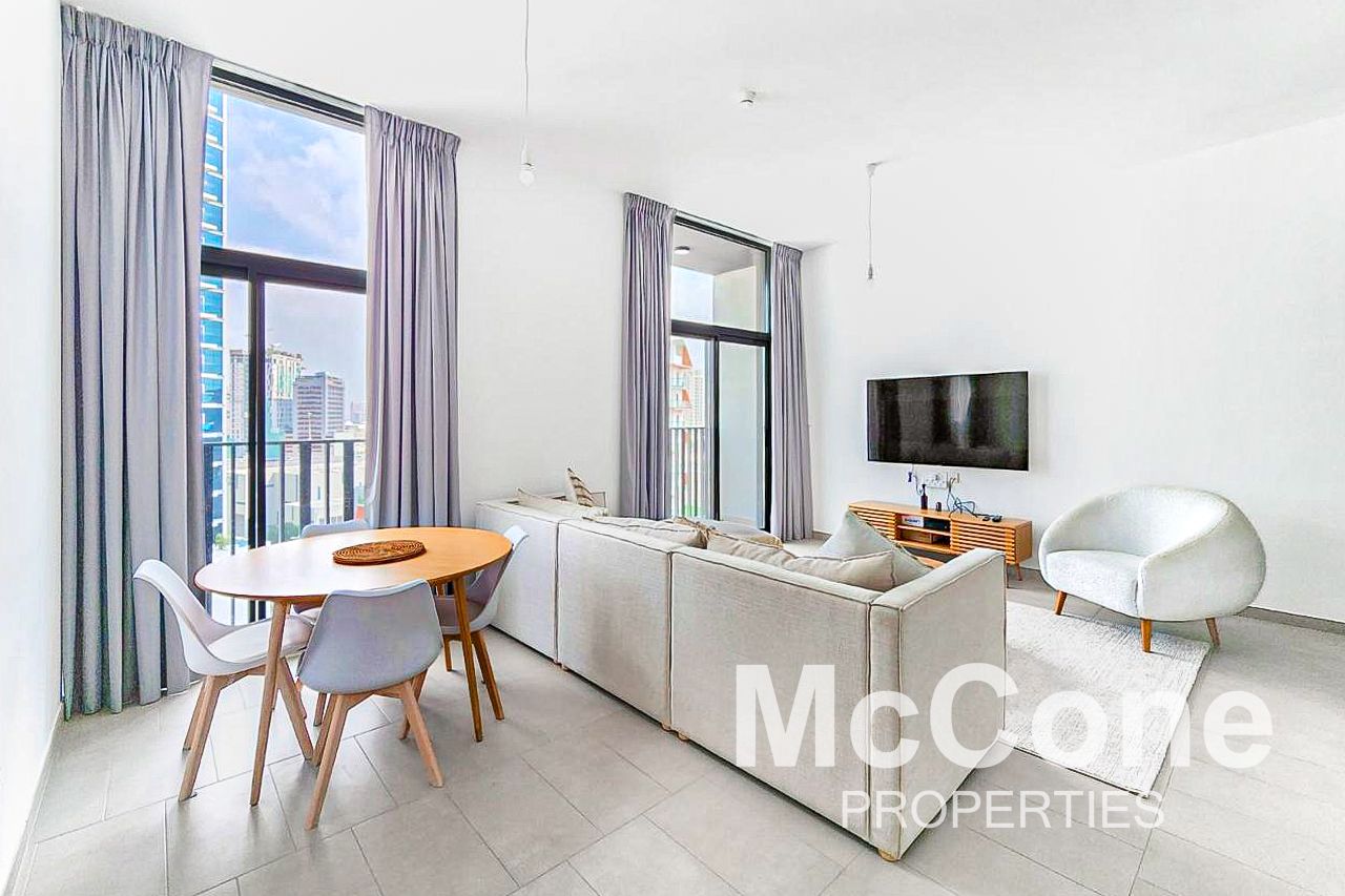 Spacious Bright | Amazing View | Best Layout