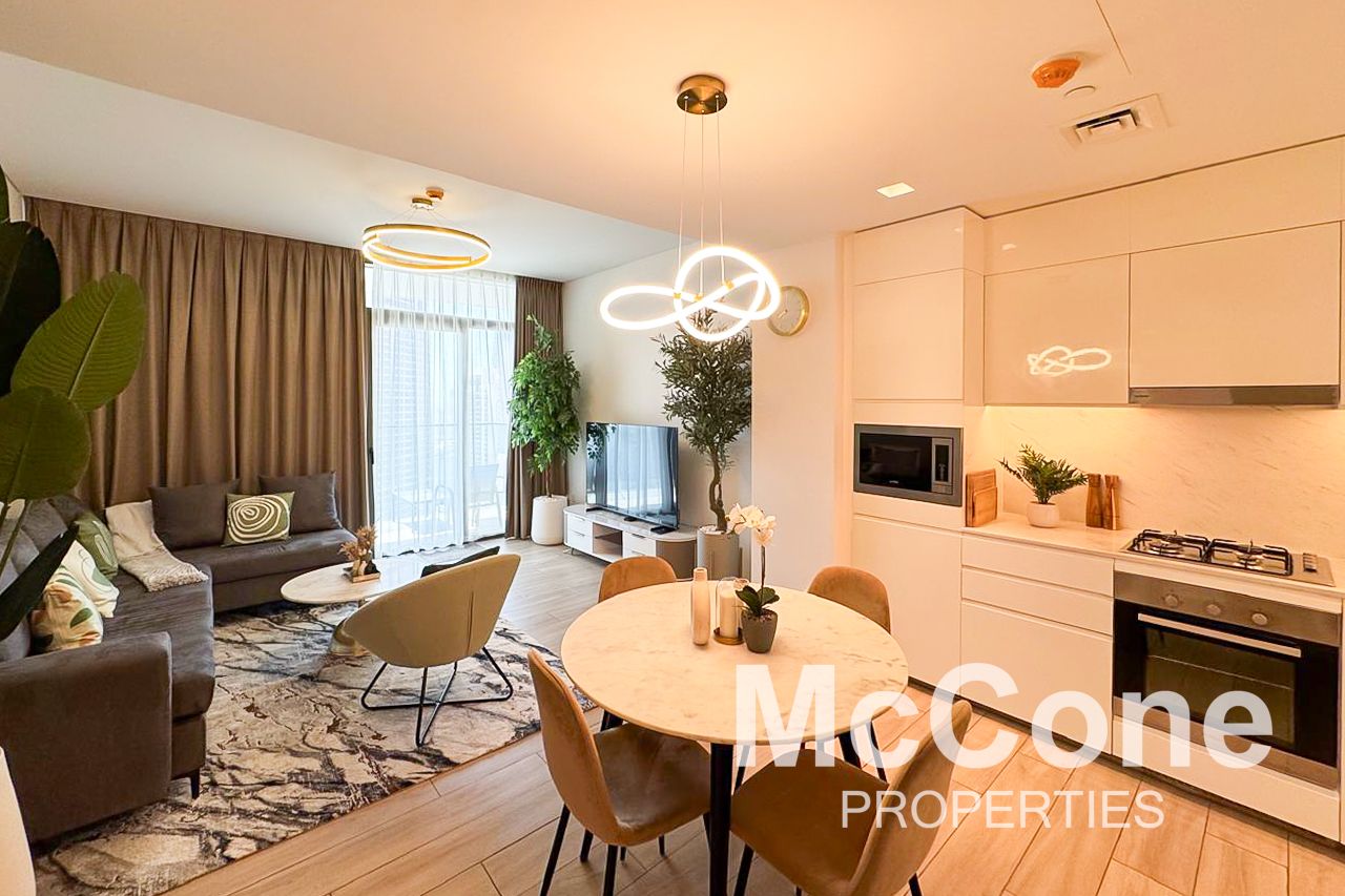Vacant | Cheque Flexible | Highly Furnished