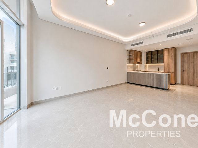 Brand New | Vacant | Luxury Building