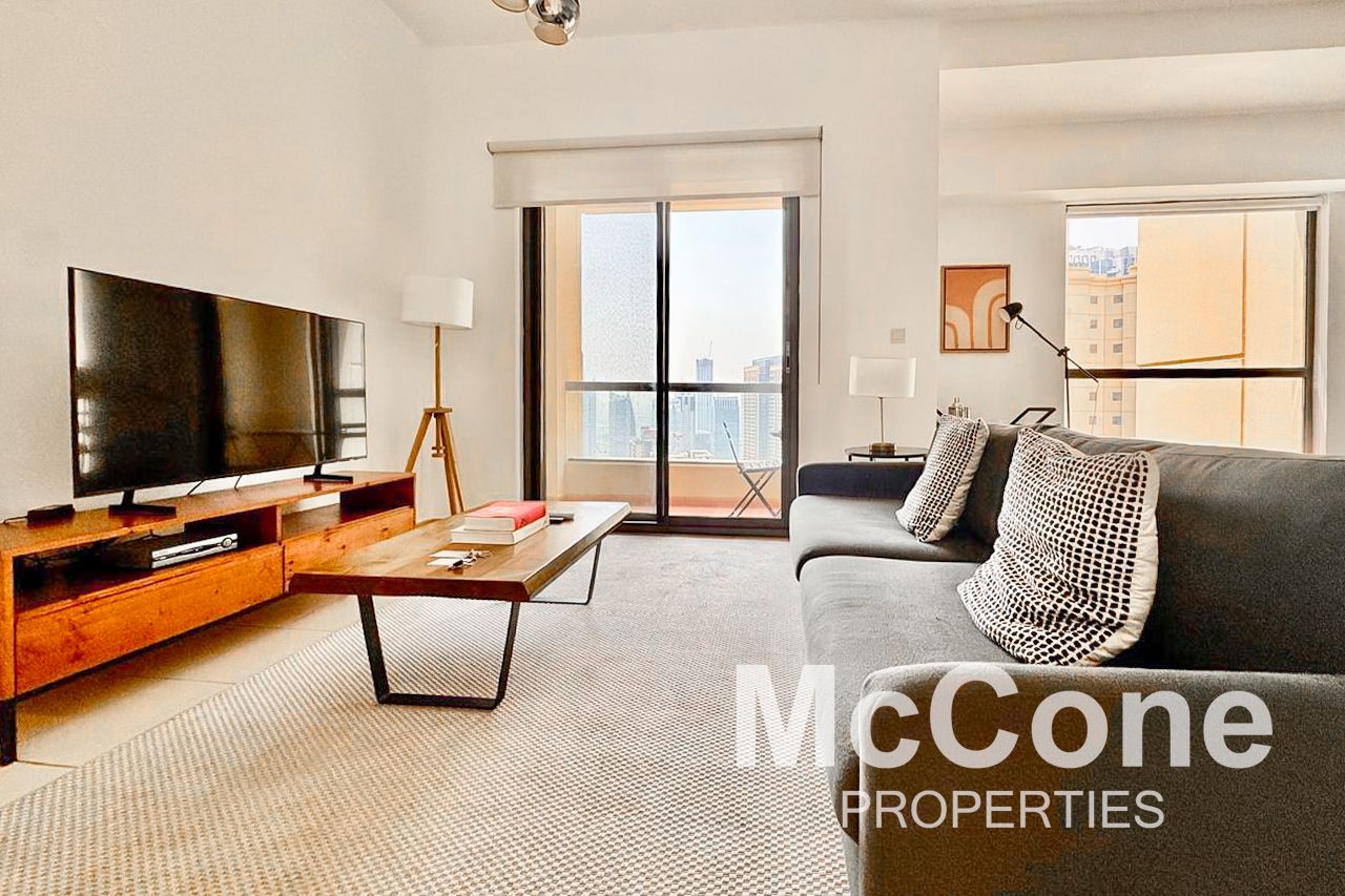 Marina View | High Floor | (Un) Furnished