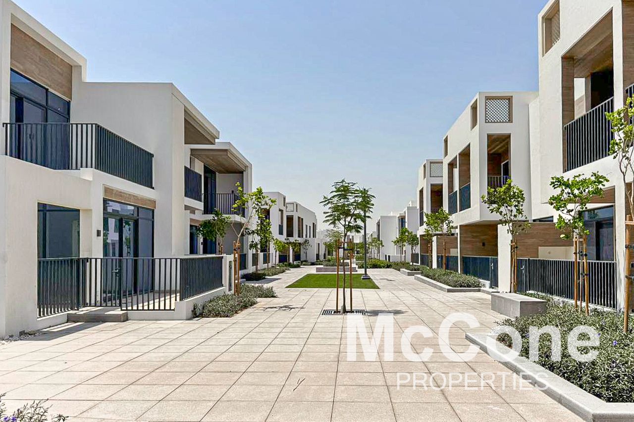 Corner Unit | Close to Entrance | Available Now