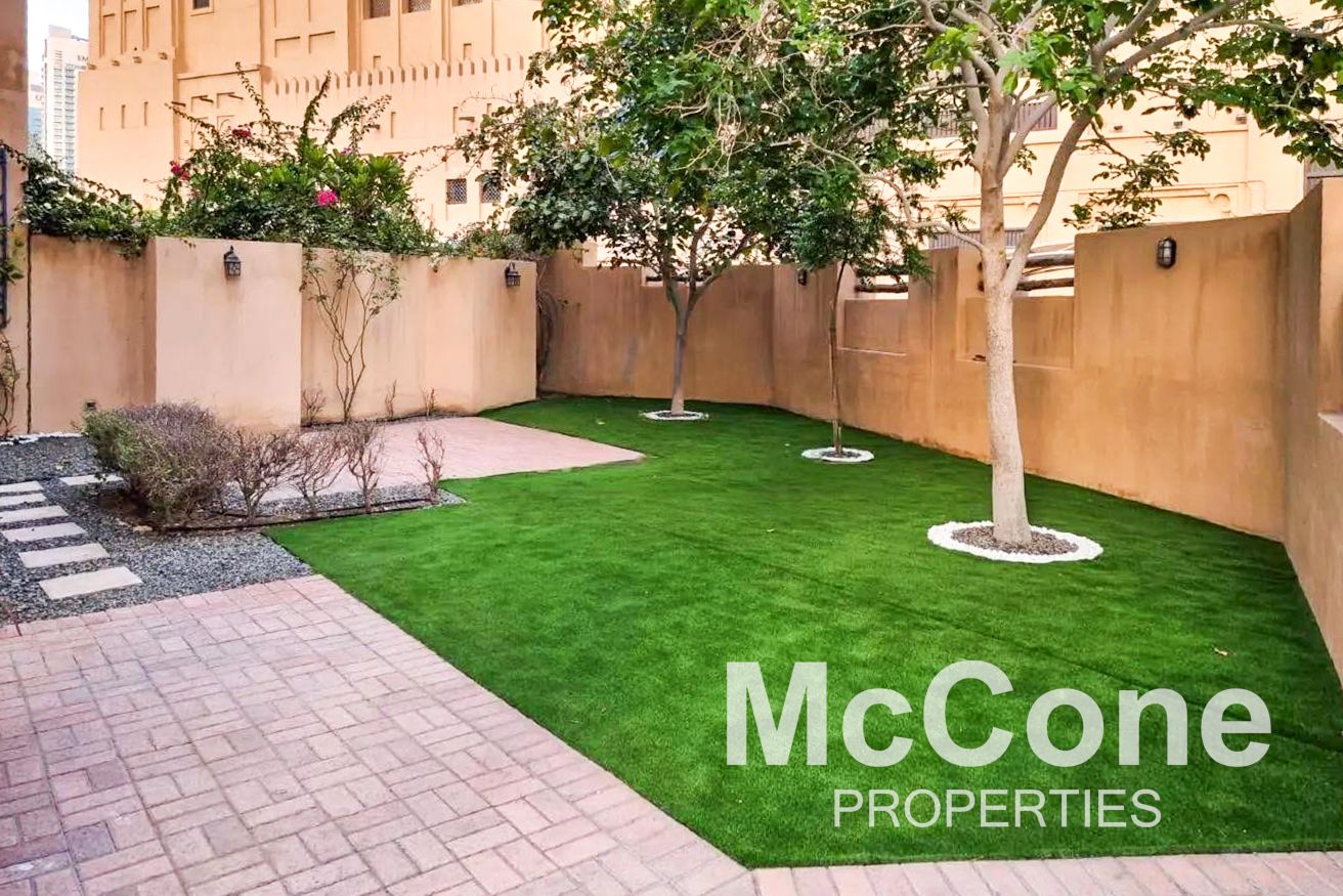 Landscaped Garden | Large Internal Space | Vacant