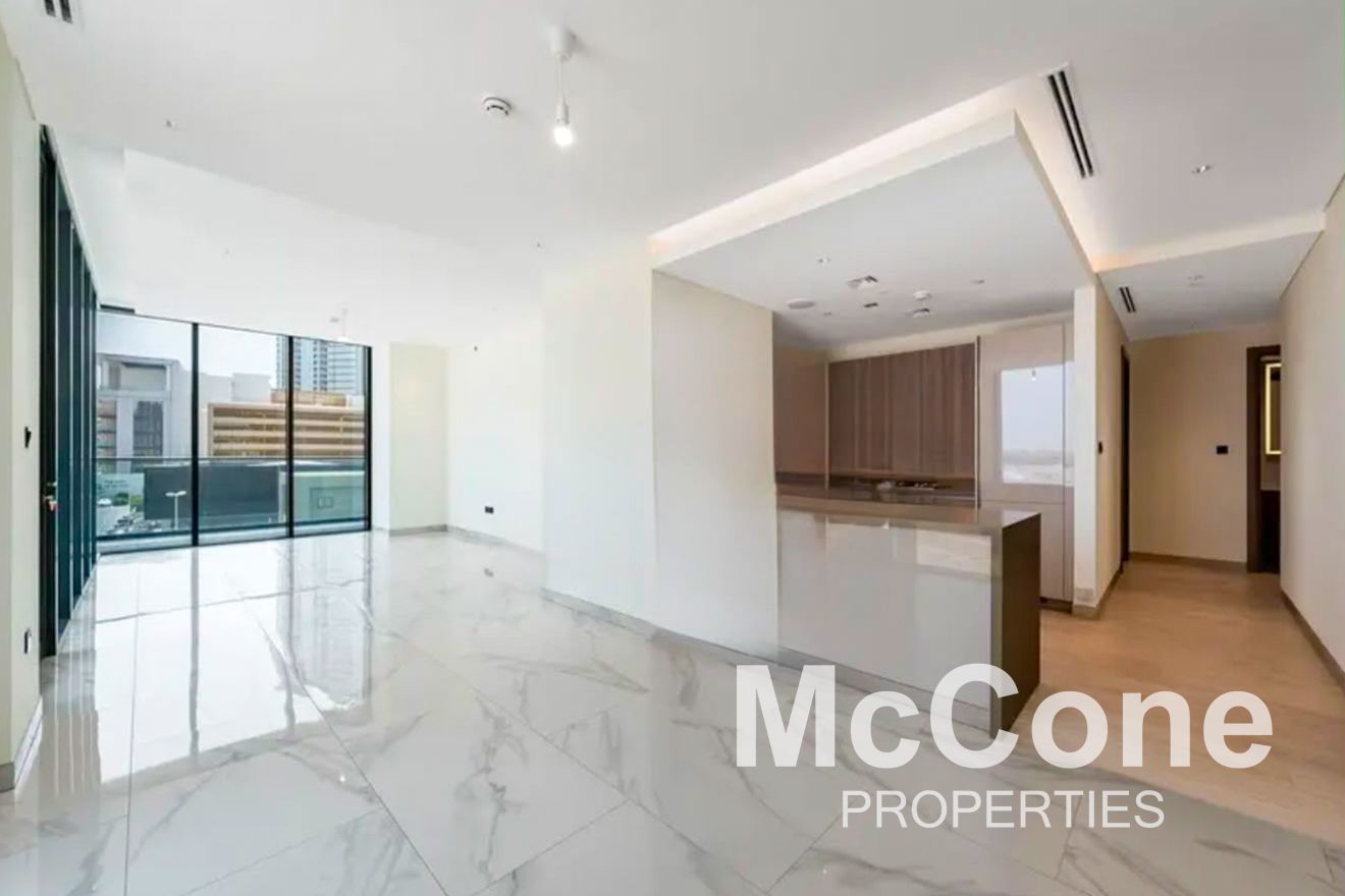 Bright Unit | Perfect Layout | Prime Location