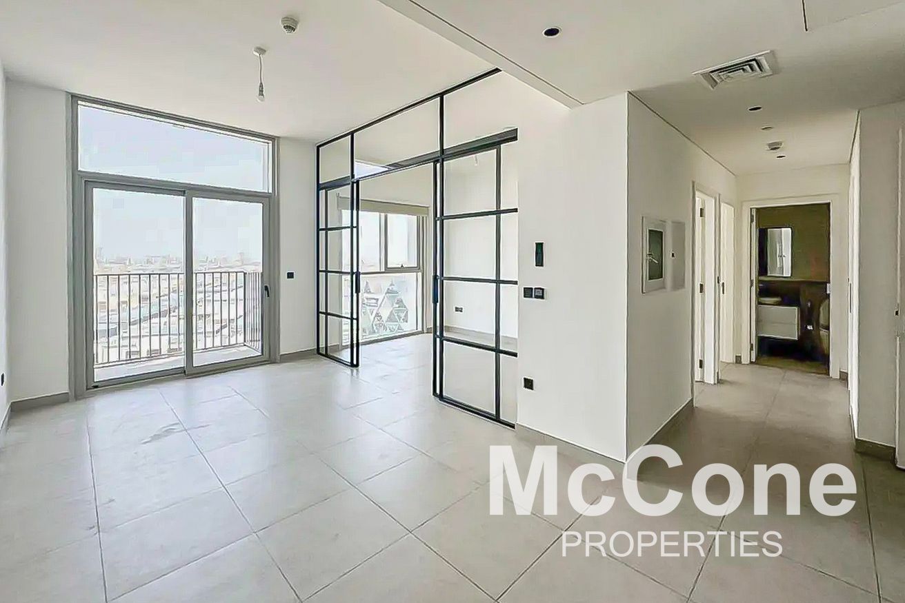 Upgraded | Mid Floor | Great Condition
