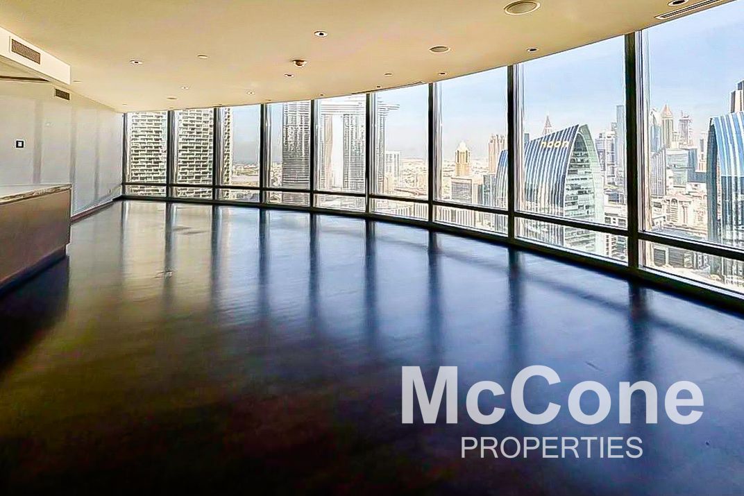 Luxury Living | Large Layout | Vacant