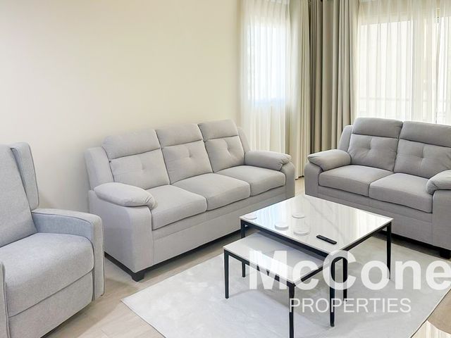 Upgraded | Pool View | Balcony | Chiller Free