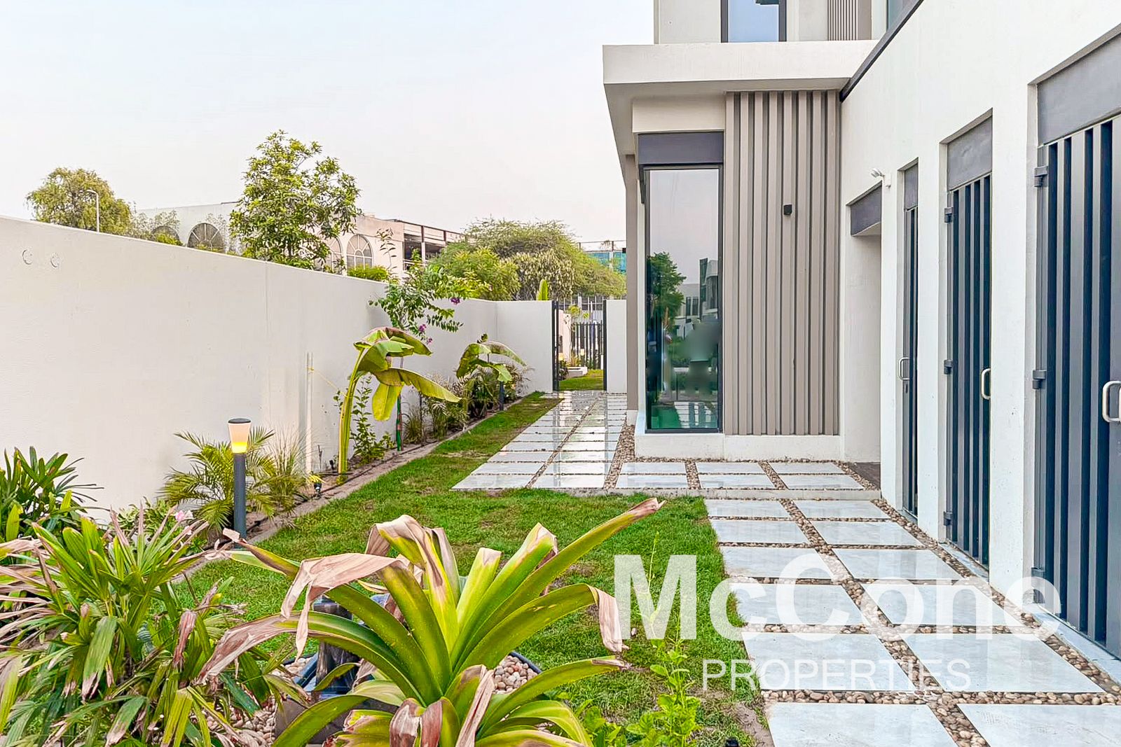 Premium Landscaping | Corner Unit | B Type