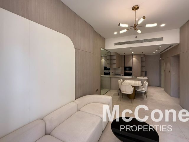 Modern Unit | Luxury Finishing | Open View