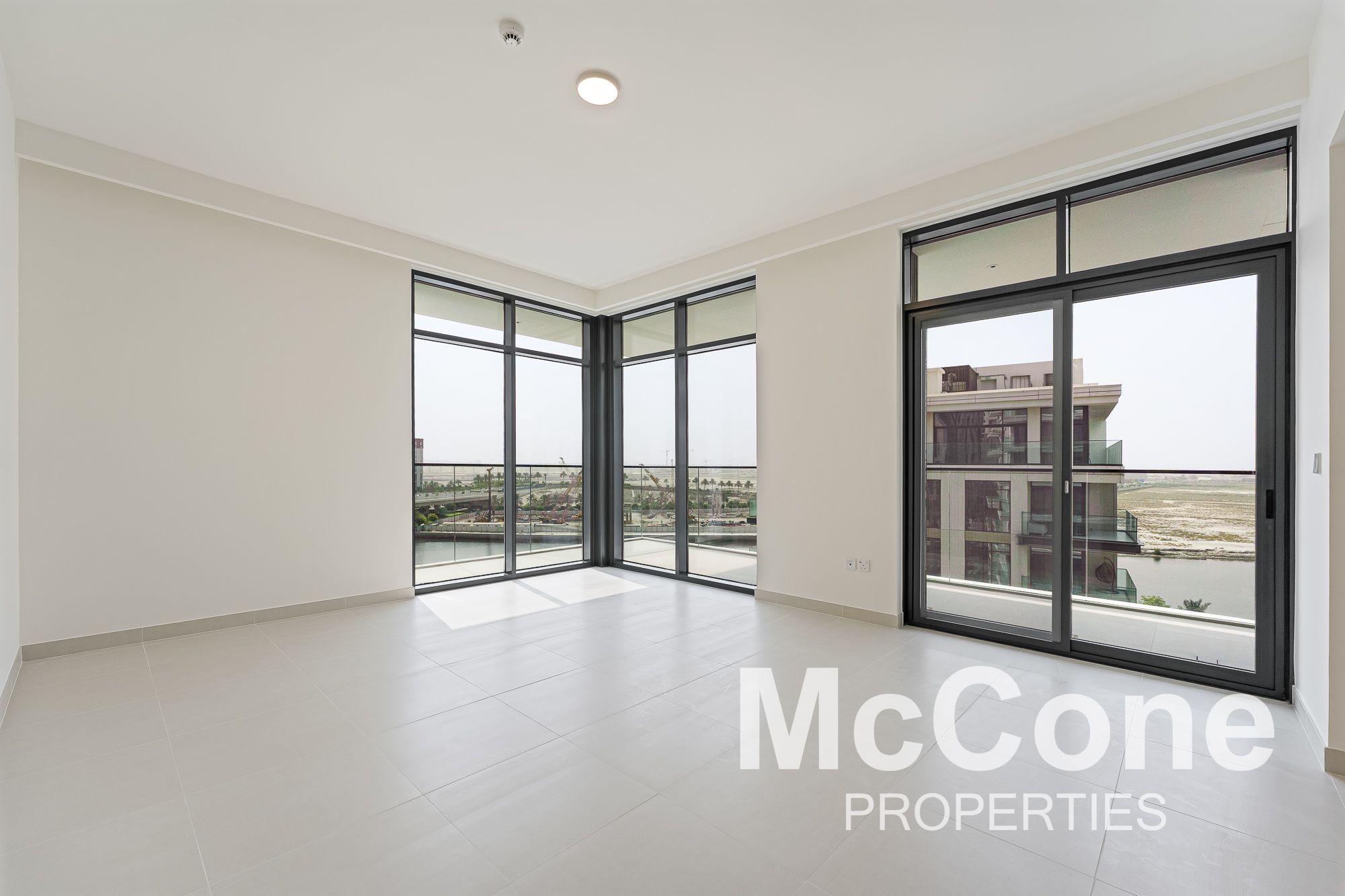 Canal View | Brand New | + Maids Room