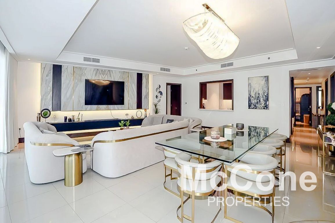 Full Burj Khalifa View | Fully Furnished | Vacant