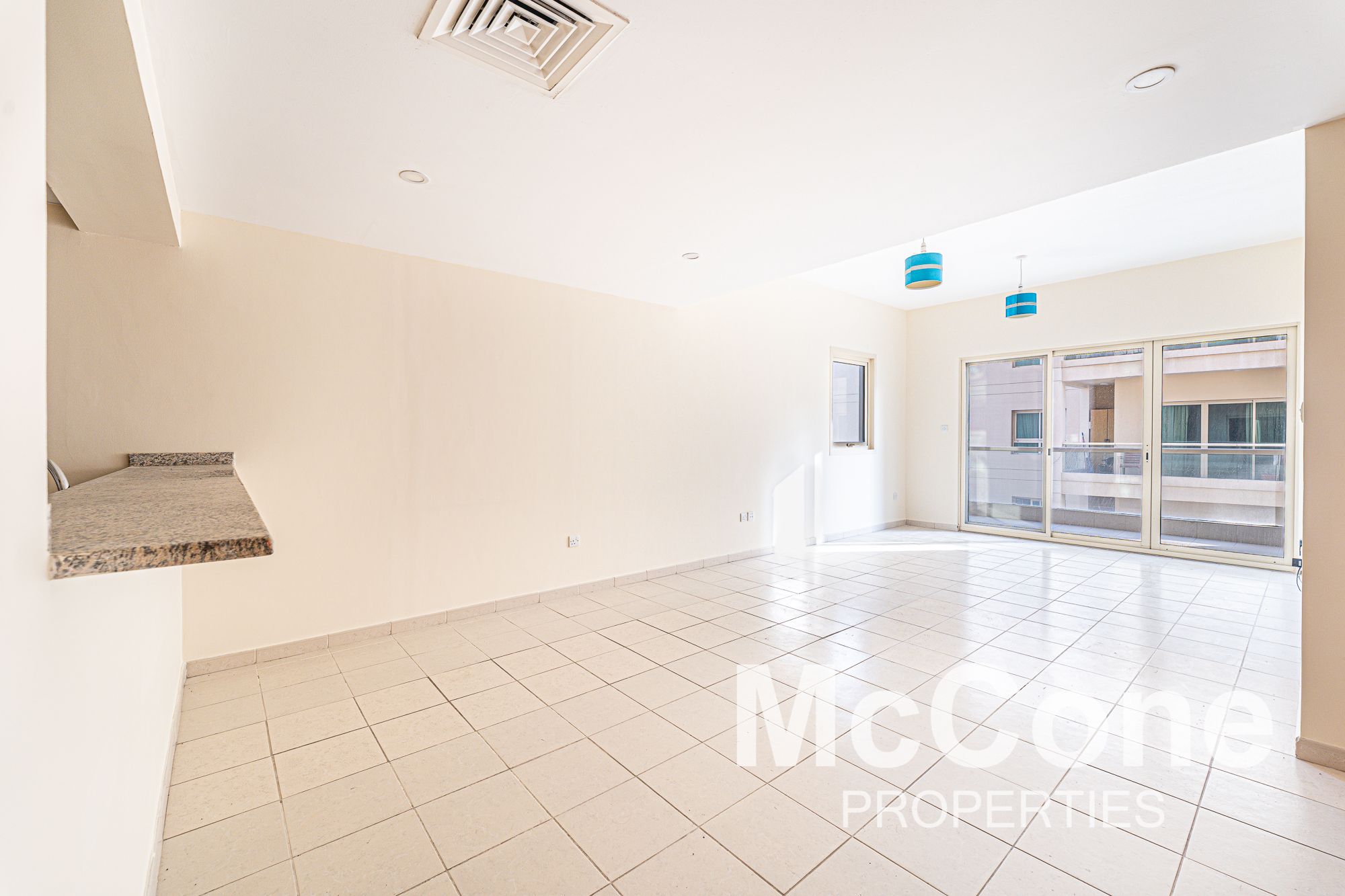 Chiller Free | Prime Location | Vacant