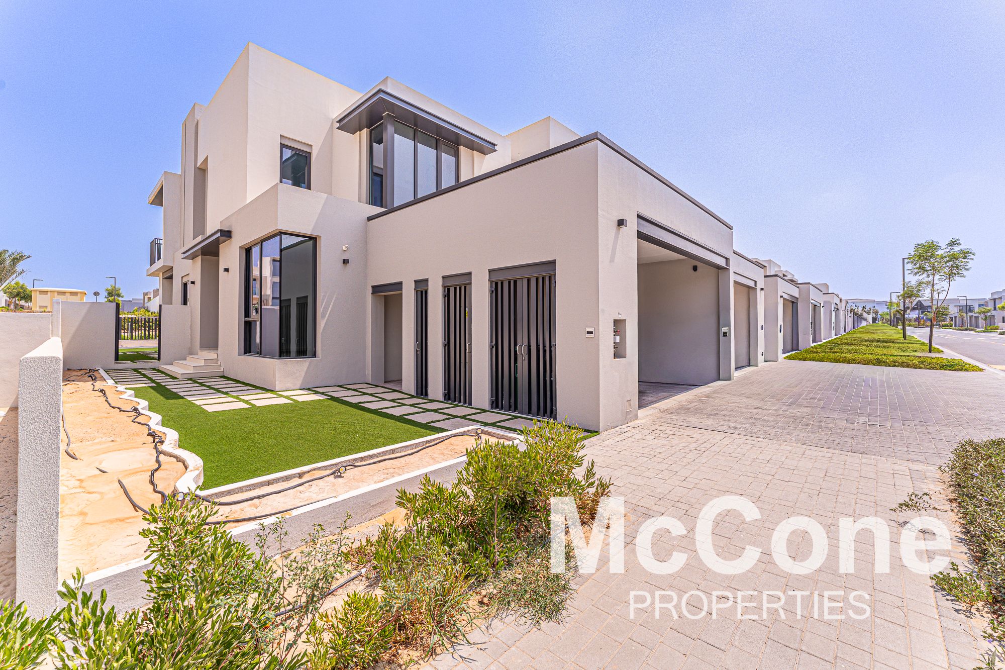 Must-See End Unit | Facing Park | Landscaped