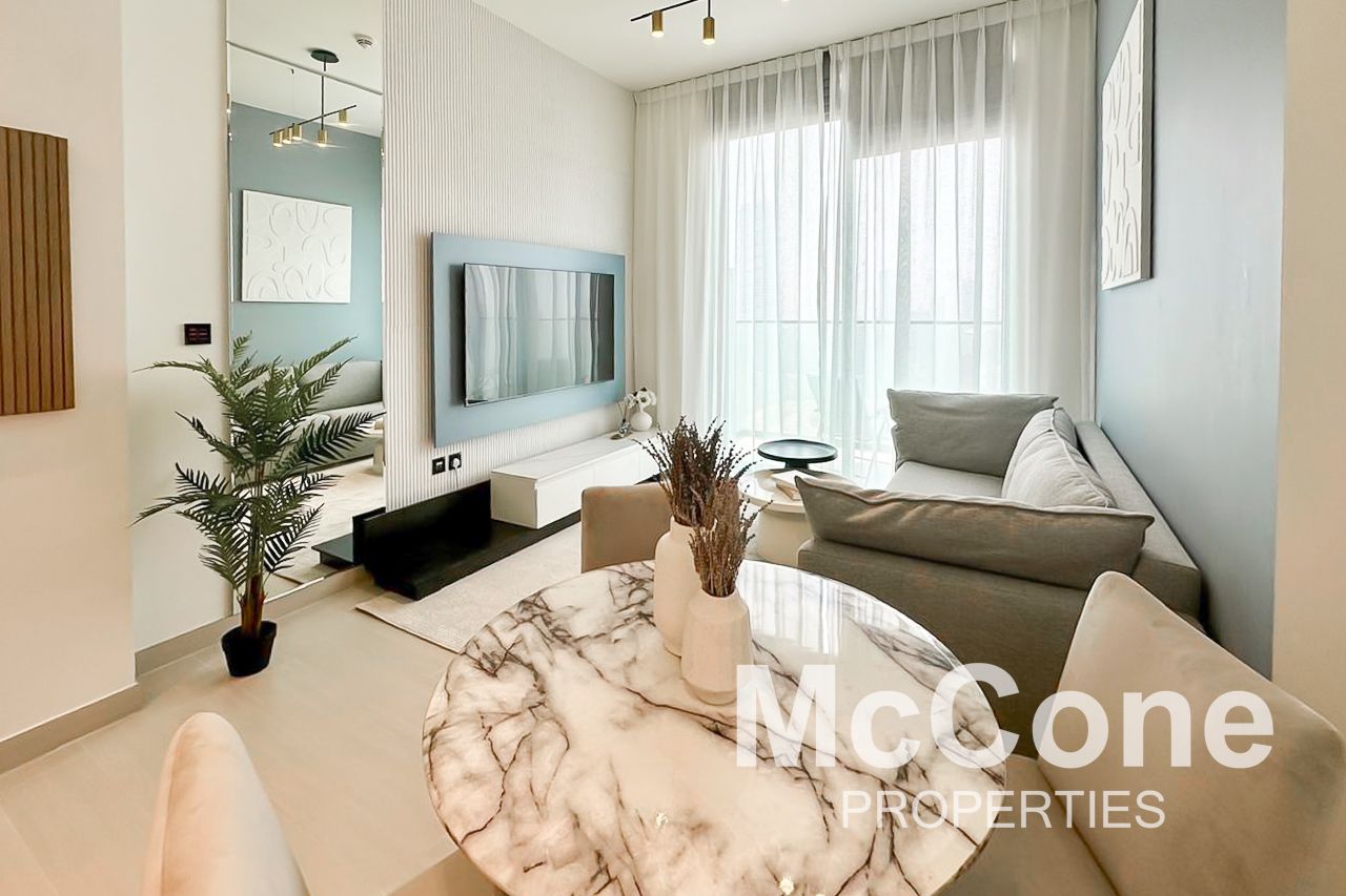 Upgraded | High Floor | Fully Furnished