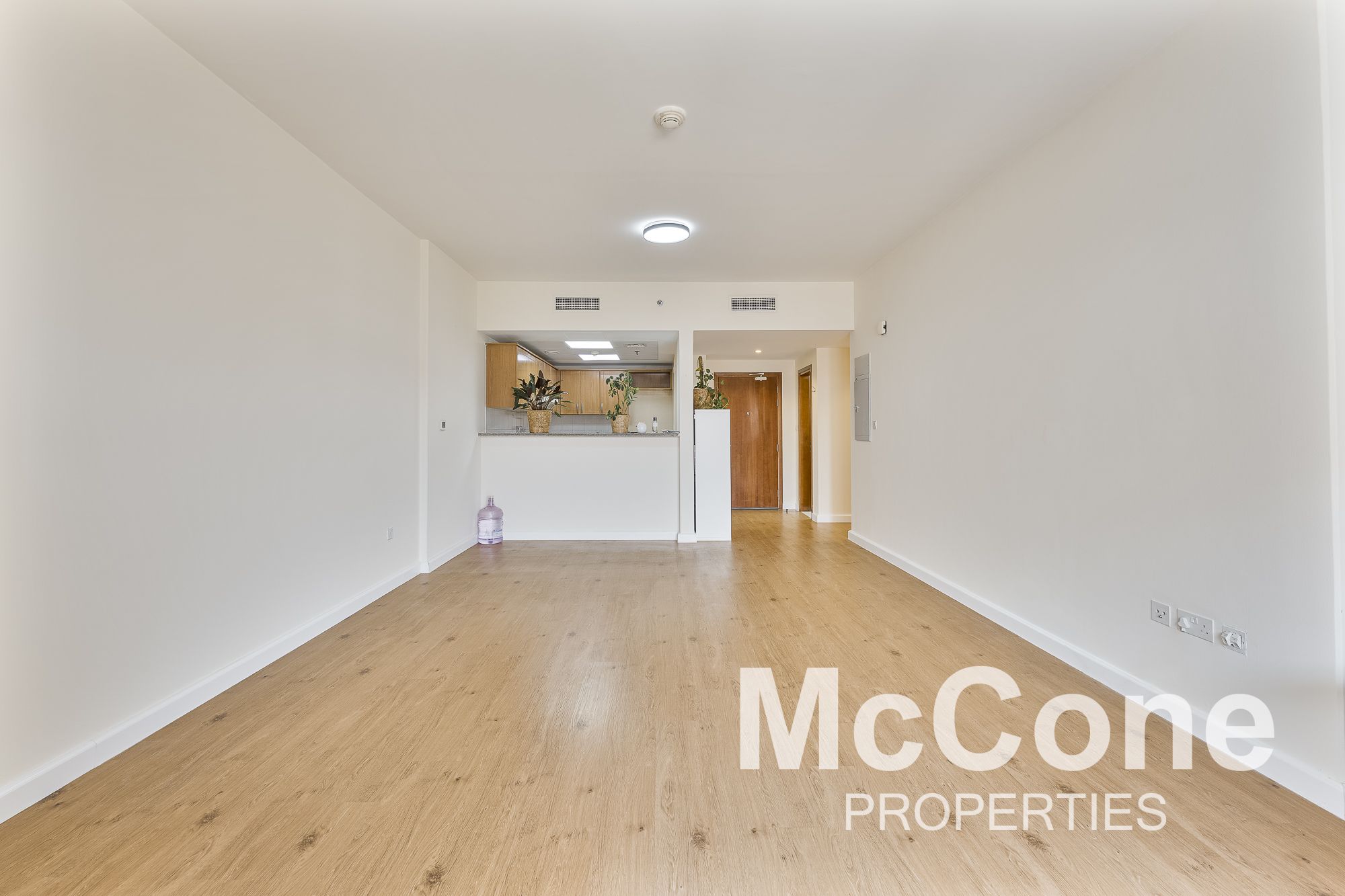 Upgraded| Exclusive| Semi-Furnished
