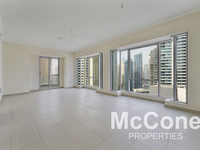 Prime Location | Vacant | Full Marina View