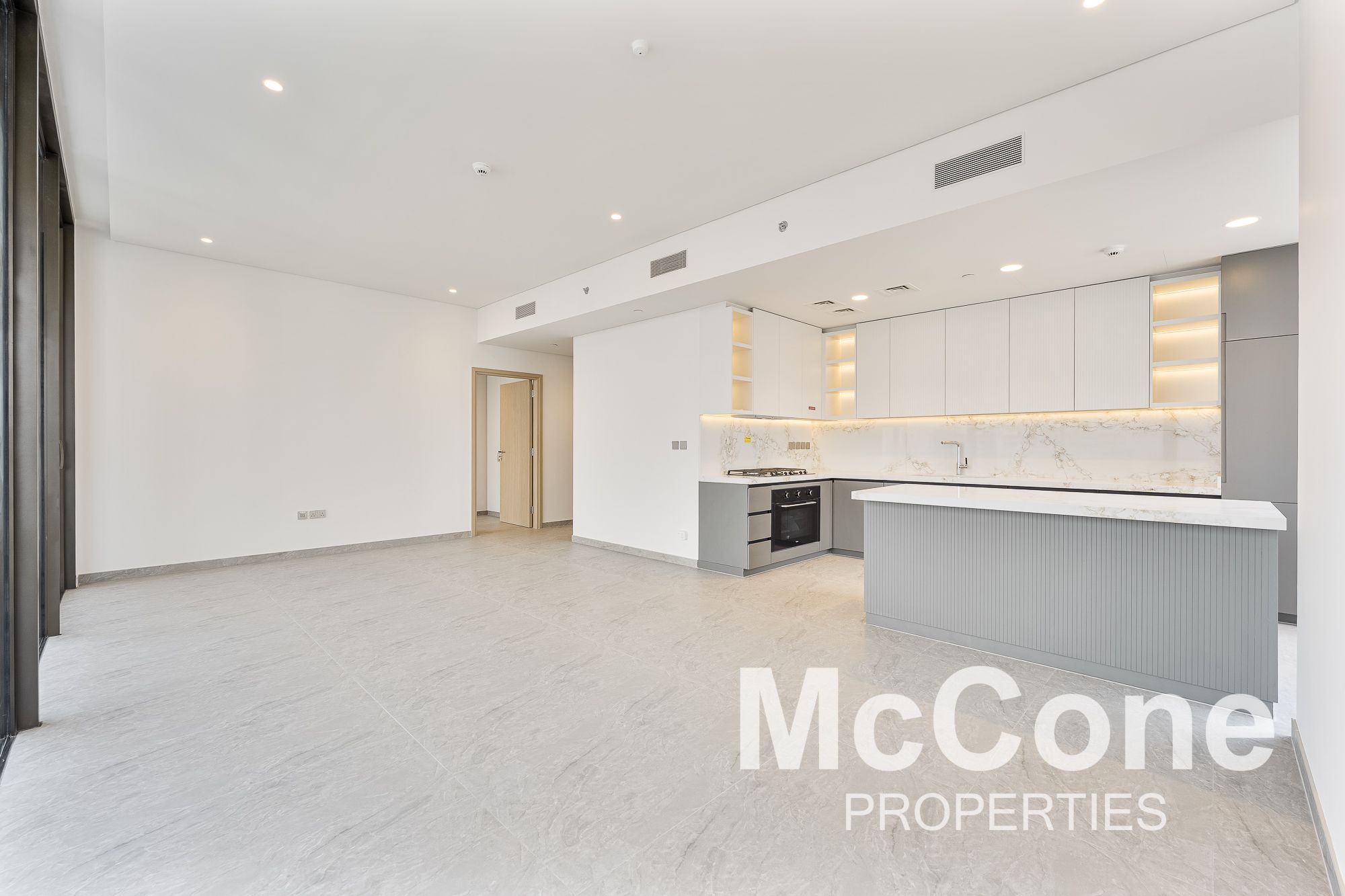 Canal View | + Maids | Top Floor