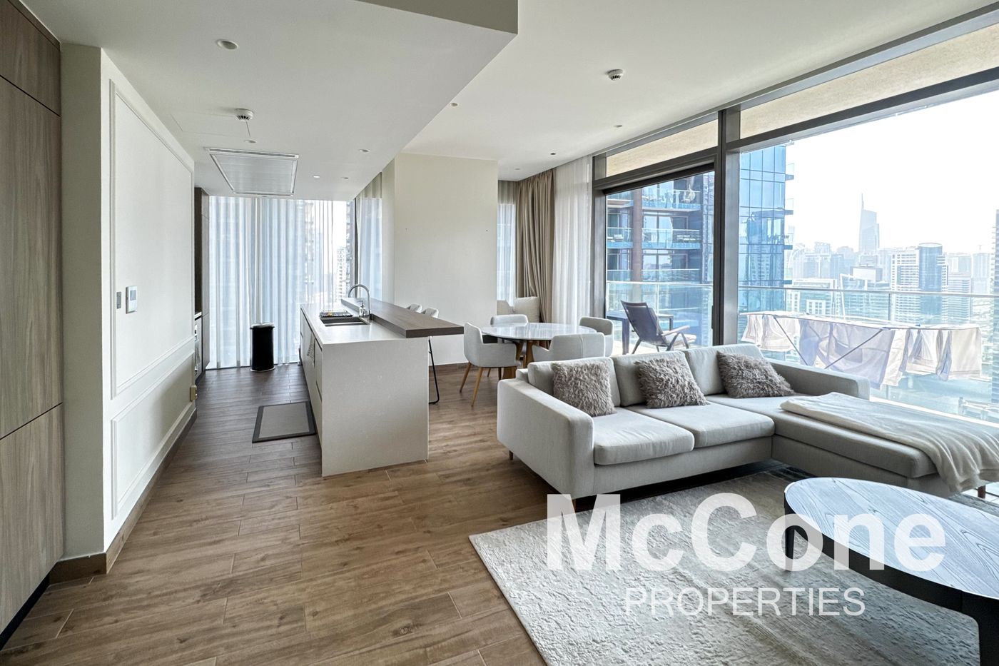 Upgraded | Fully Furnished | High Floor