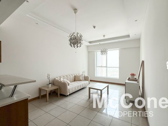 Elegant | High Floor | Marina views